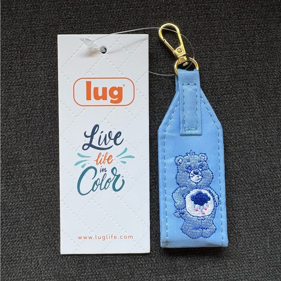 Care Bears x Lug Oversized Puller with Clasp – Grumpy Bear (Blue w/ Cloud Rain) - Picture 1 of 6